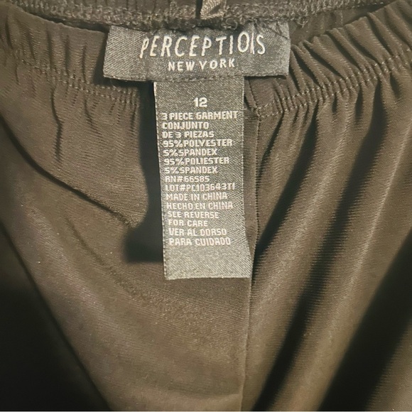 Perceptions 2-Piece Set Sleeveless Top w/Detail, Wide Leg Elastic Waist Pants 12 - Picture 9 of 11